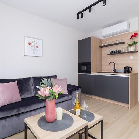 Modern Apartment Srodmiescie Krakow By Noclegi Renters ภายนอก รูปภาพ